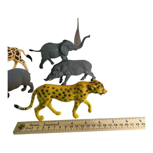 Lot of 5 African Safari Jungle Animals Hard Plastic Figures Toys Misc Brand 3-6” - Picture 8 of 11